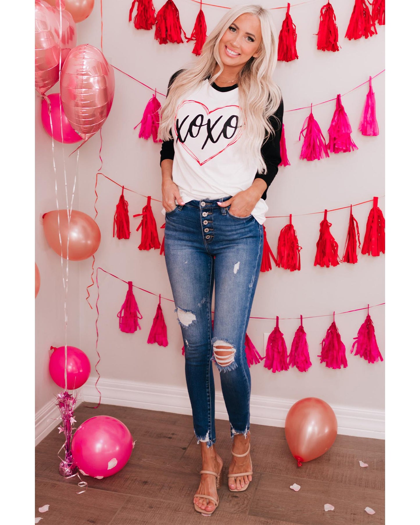 Azura Exchange Heart Graphic Contrast Sleeve Tee - M