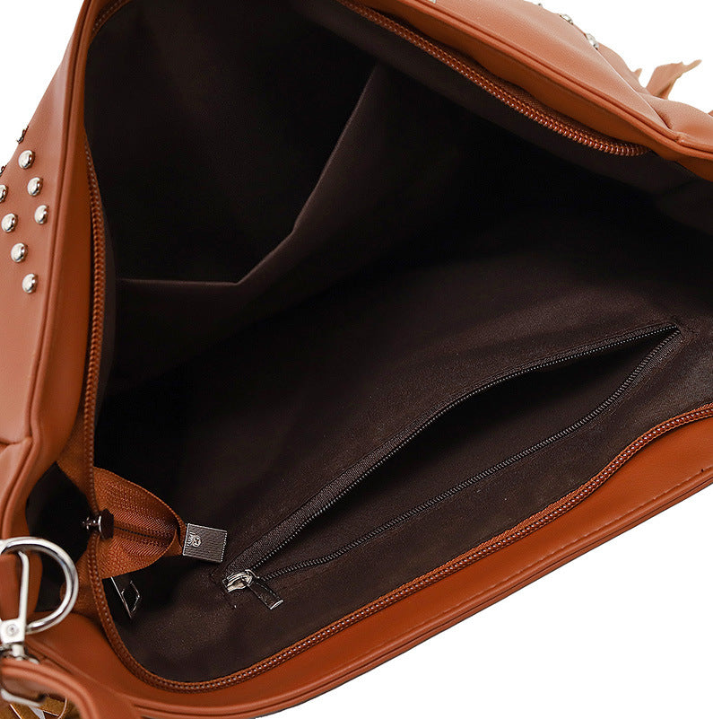 Black Trendy Rivet Fringe Shoulder Bag ��� Large Capacity Soft Leather Handbag for Women, Perfect for Travel and Leisure
