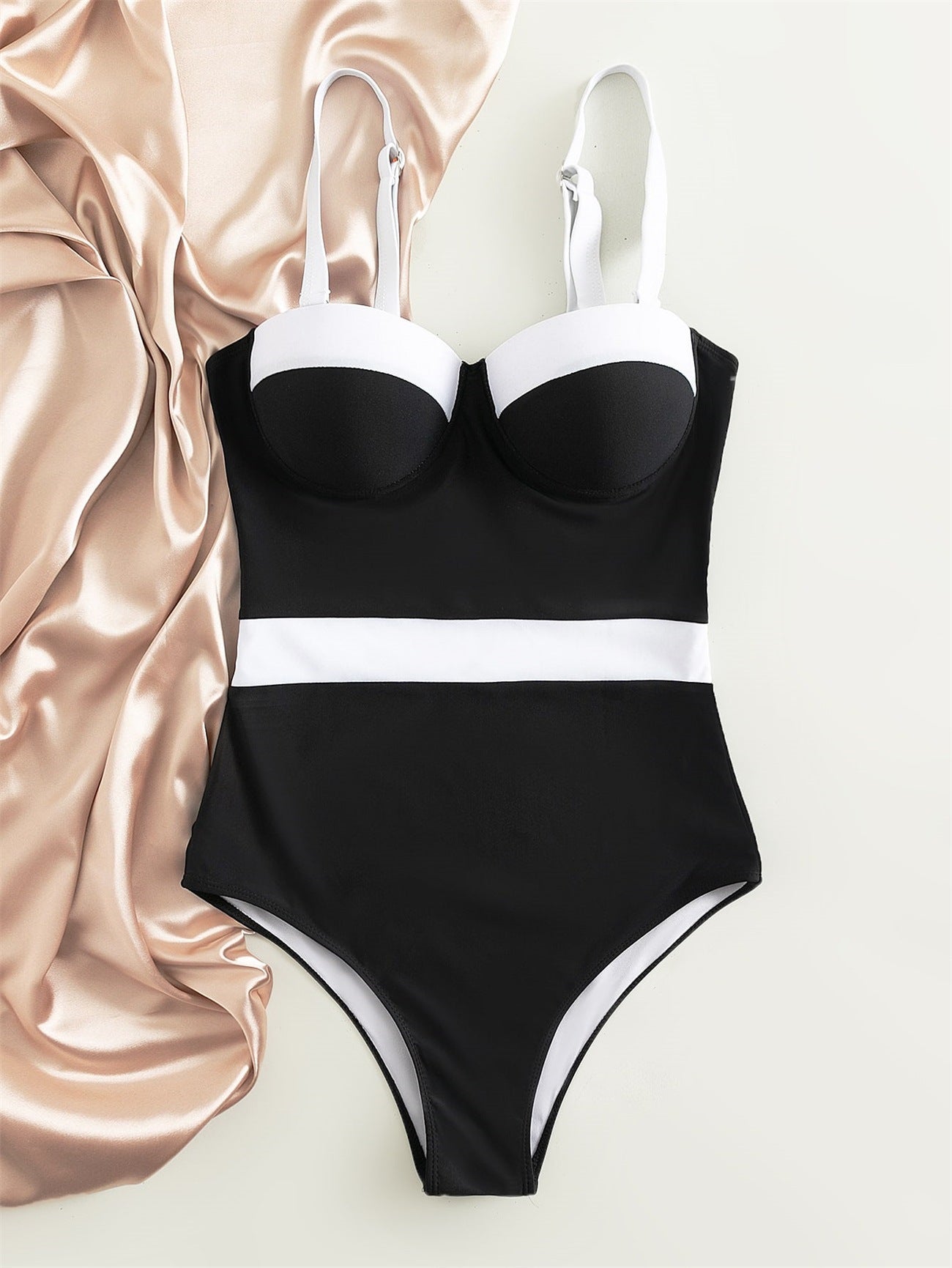 Women's Contrast Color Push Up Fashion One Piece Bikini