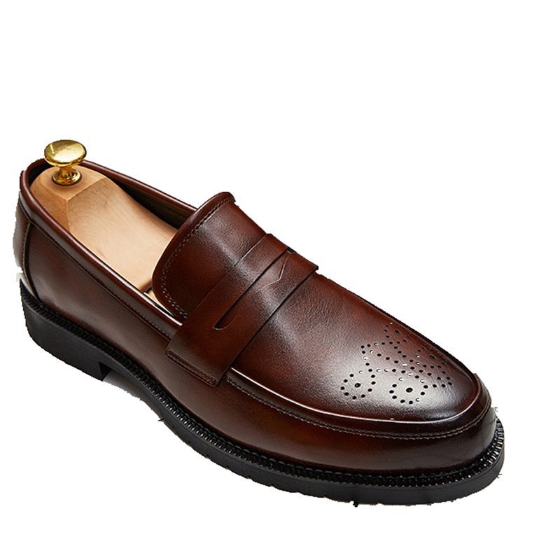 Formal Leather Shoes for British Businessmen
