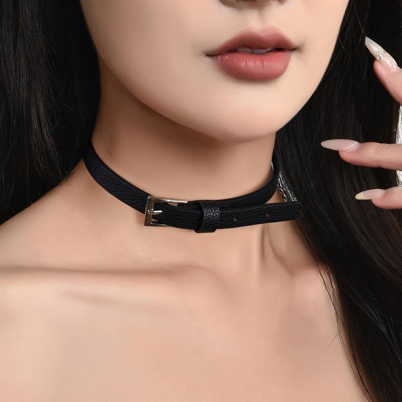 Vintage Street Style Denim Choker with Buckle Design