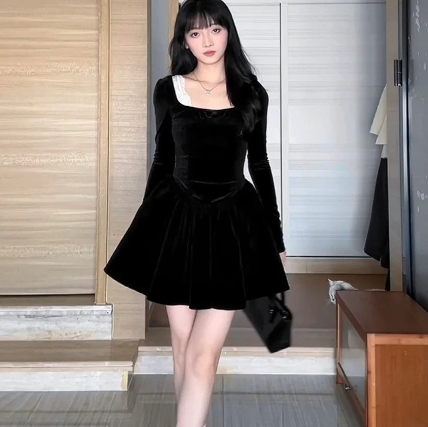Women's Puffy Velvet Dress Main image