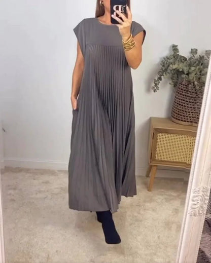 Women's Pleated Maxi Dress