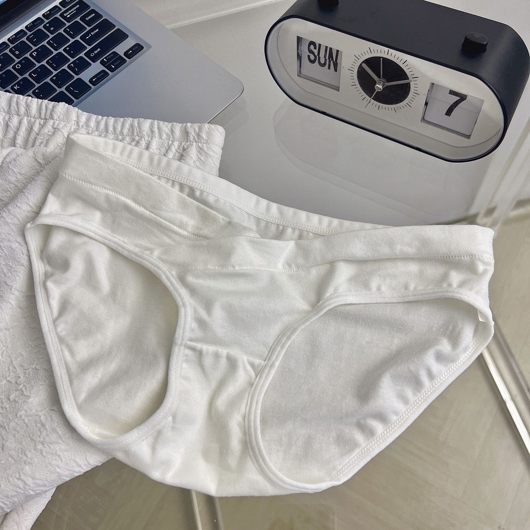 Pet Simei Cotton Women Briefs Low Waist Simple Milky White Free size 40.00 kg-62.50 kg