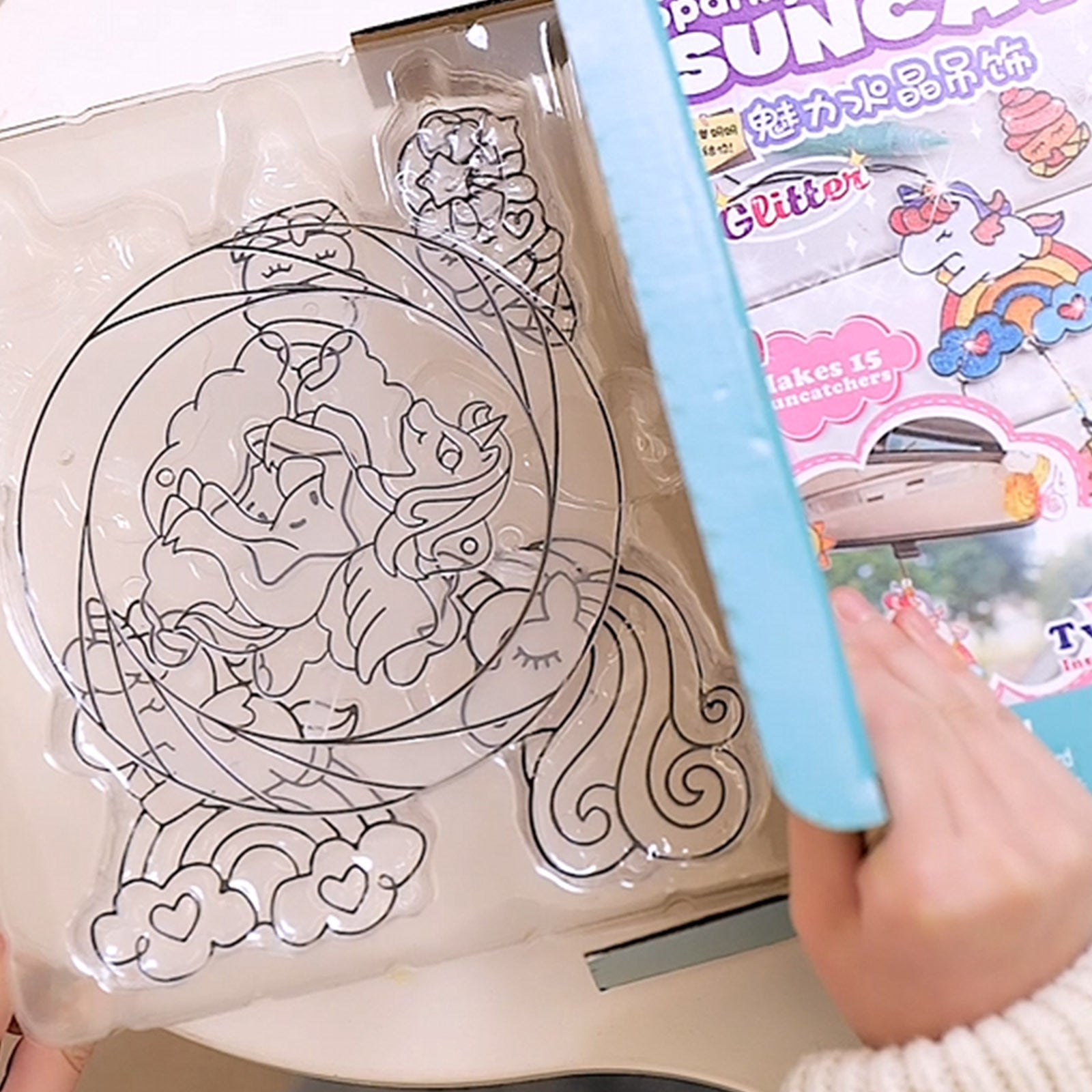 Sparkly Ornament Suncatcher - DIY for Kids Art Craft Colouring PaintingSet Secondary image