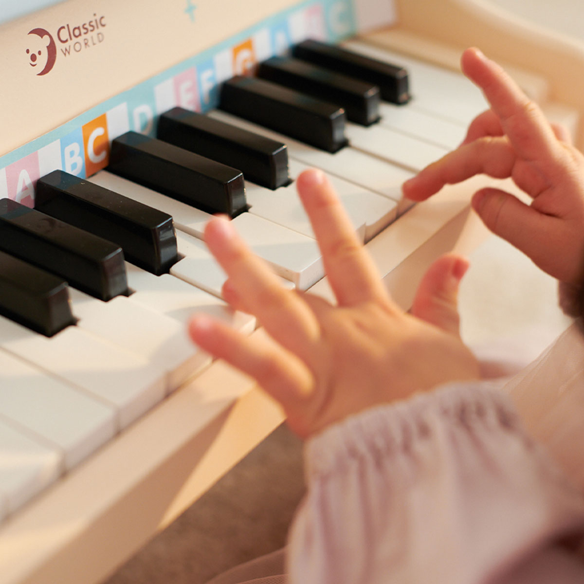 Classic World Iris Piano Secondary image
