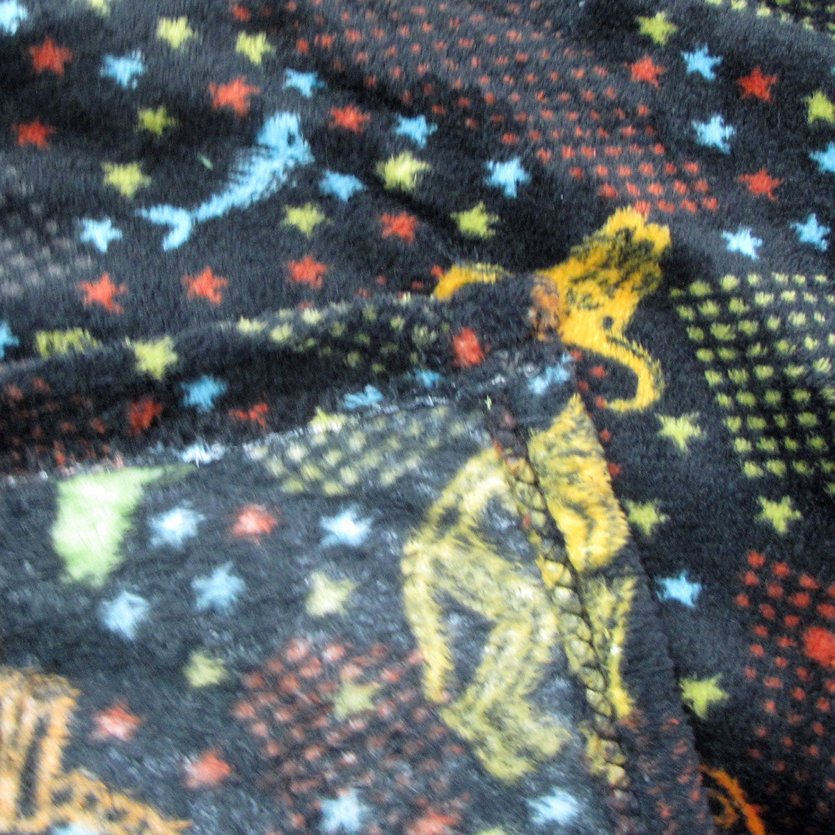 190GSM Boys Cool Ultra Soft Coral Fleece Throw 127 x 152cm Dinosaur Fossils Secondary image