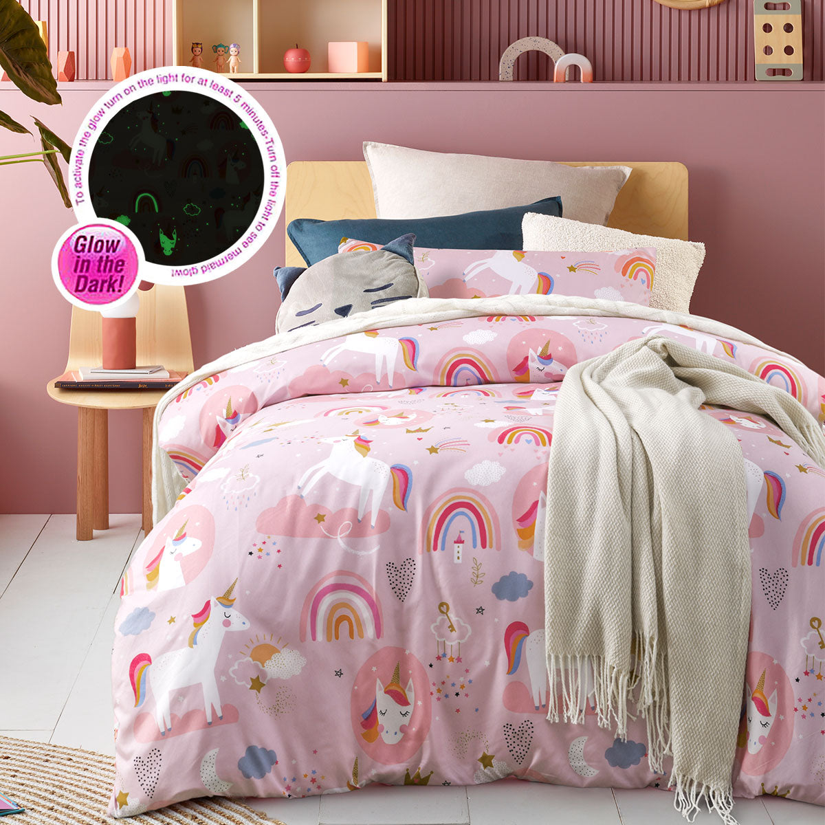 Happy Kids Dream Big Glow in the Dark Quilt Cover Set Single Main image