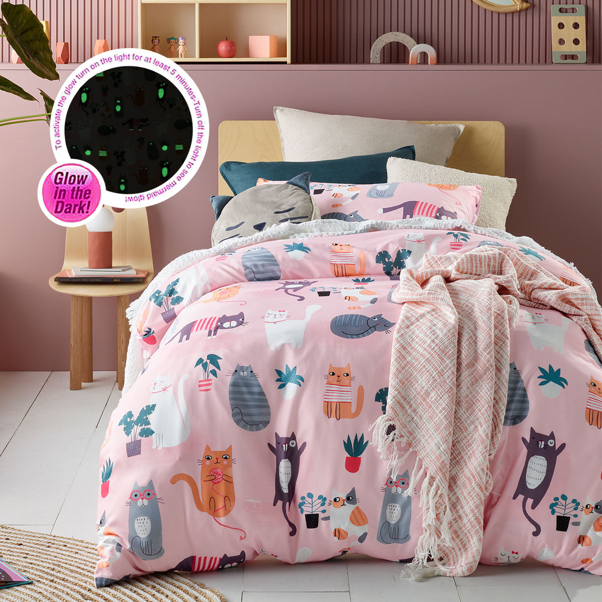 Happy Kids Miaow Glow in the Dark Quilt Cover Set Single Main image