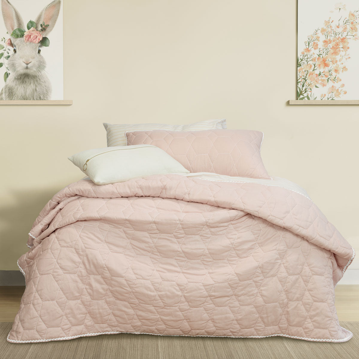 Jelly Bean Kids Bolston Pink Kids Coverlet Set Single/Double Main image