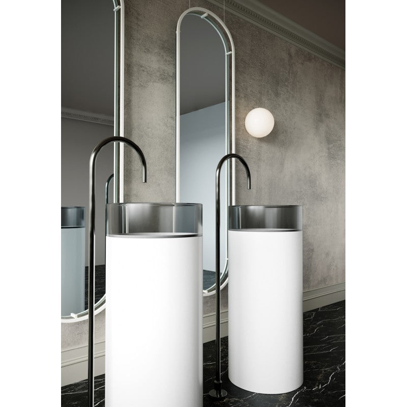 Hilton pedestal basin Main image