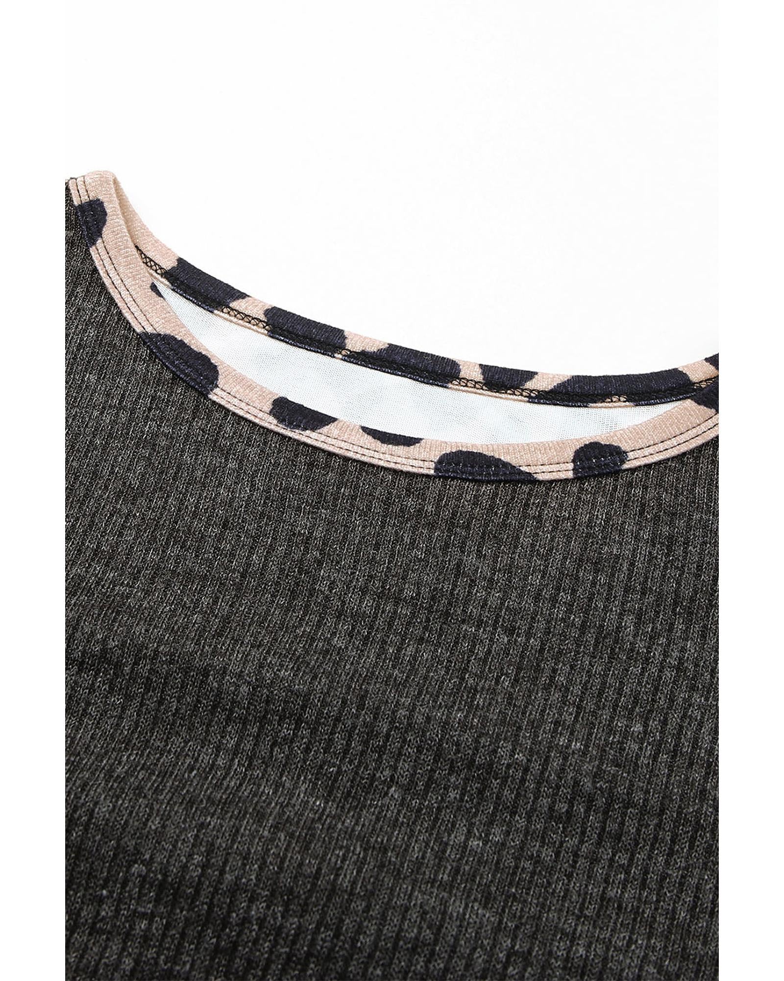 Azura Exchange Leopard Contrast Trim Knit Top - M