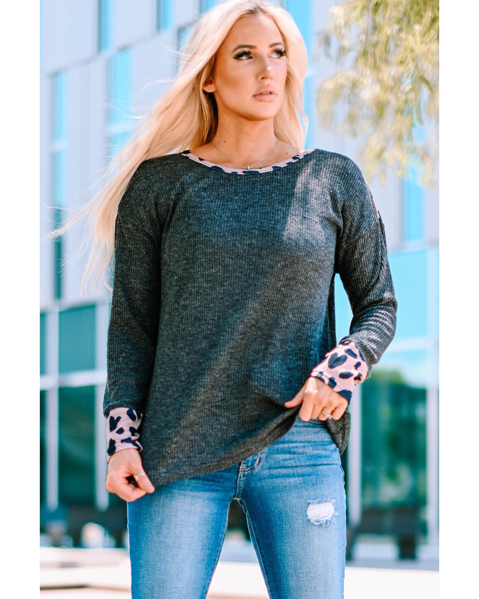 Azura Exchange Leopard Contrast Trim Knit Top - M