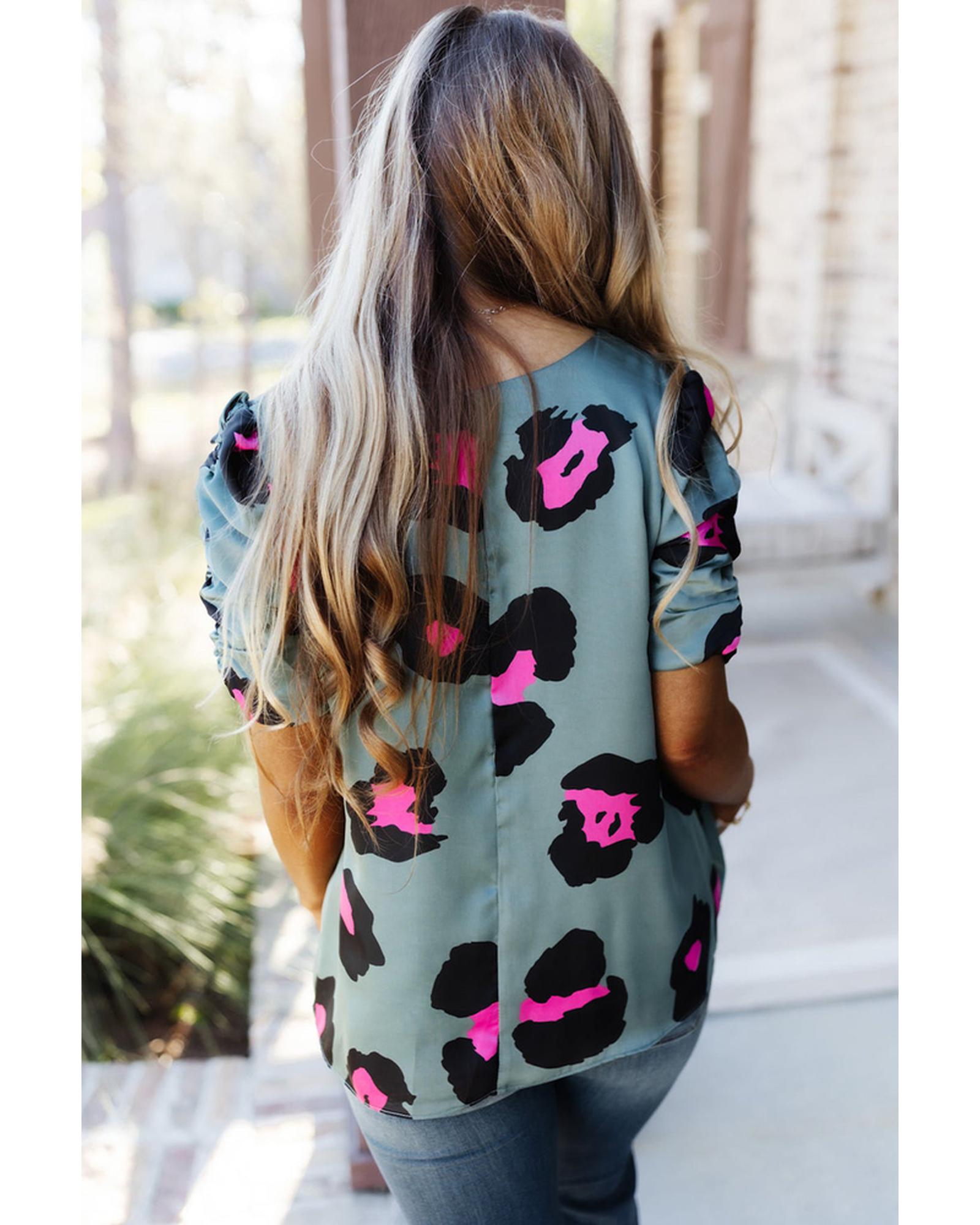 Azura Exchange Leopard Print Ruched Short Sleeve Blouse - S Secondary image