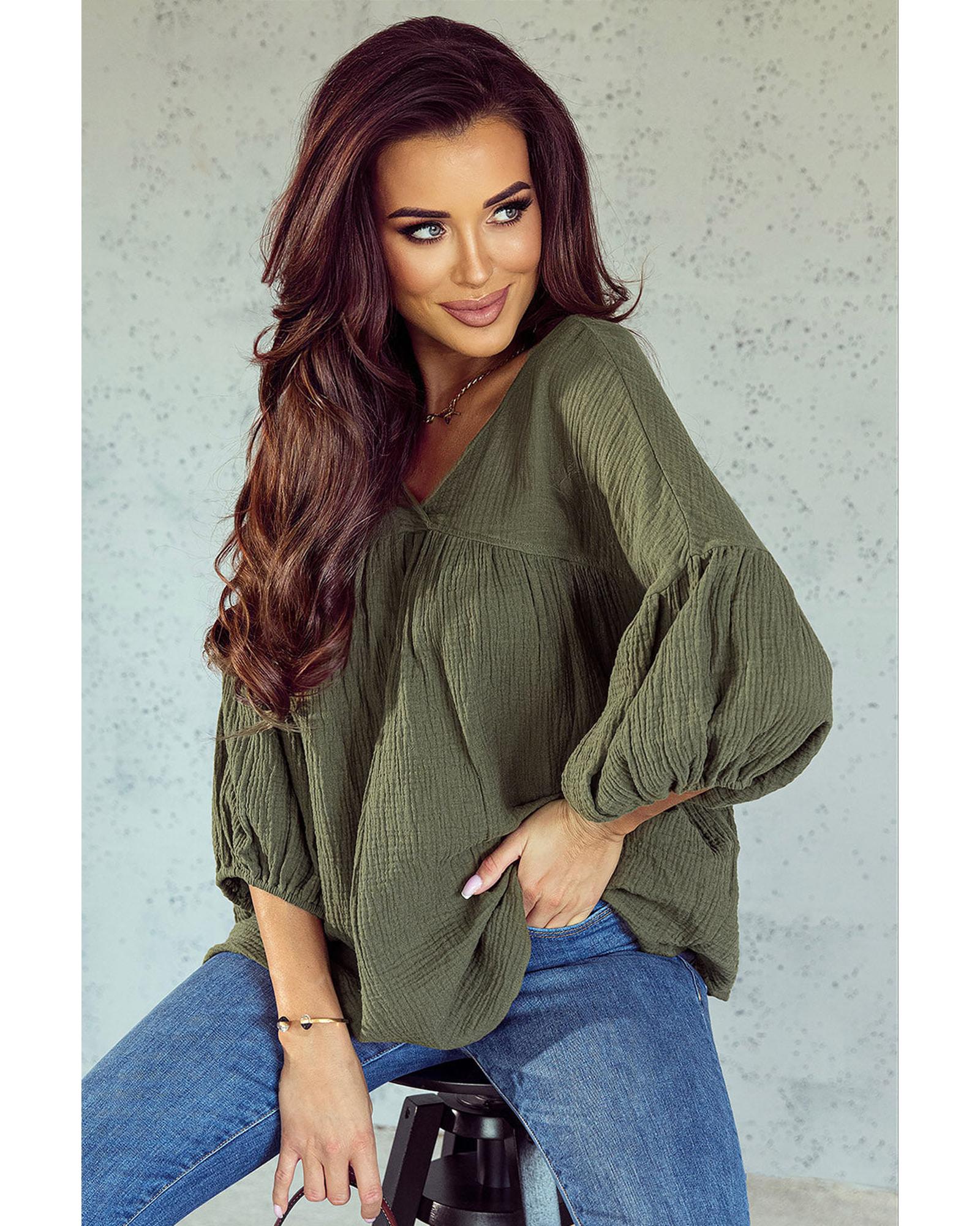 Azura Exchange Textured V Neck Bracelet Sleeve Babydoll Blouse - S Secondary image