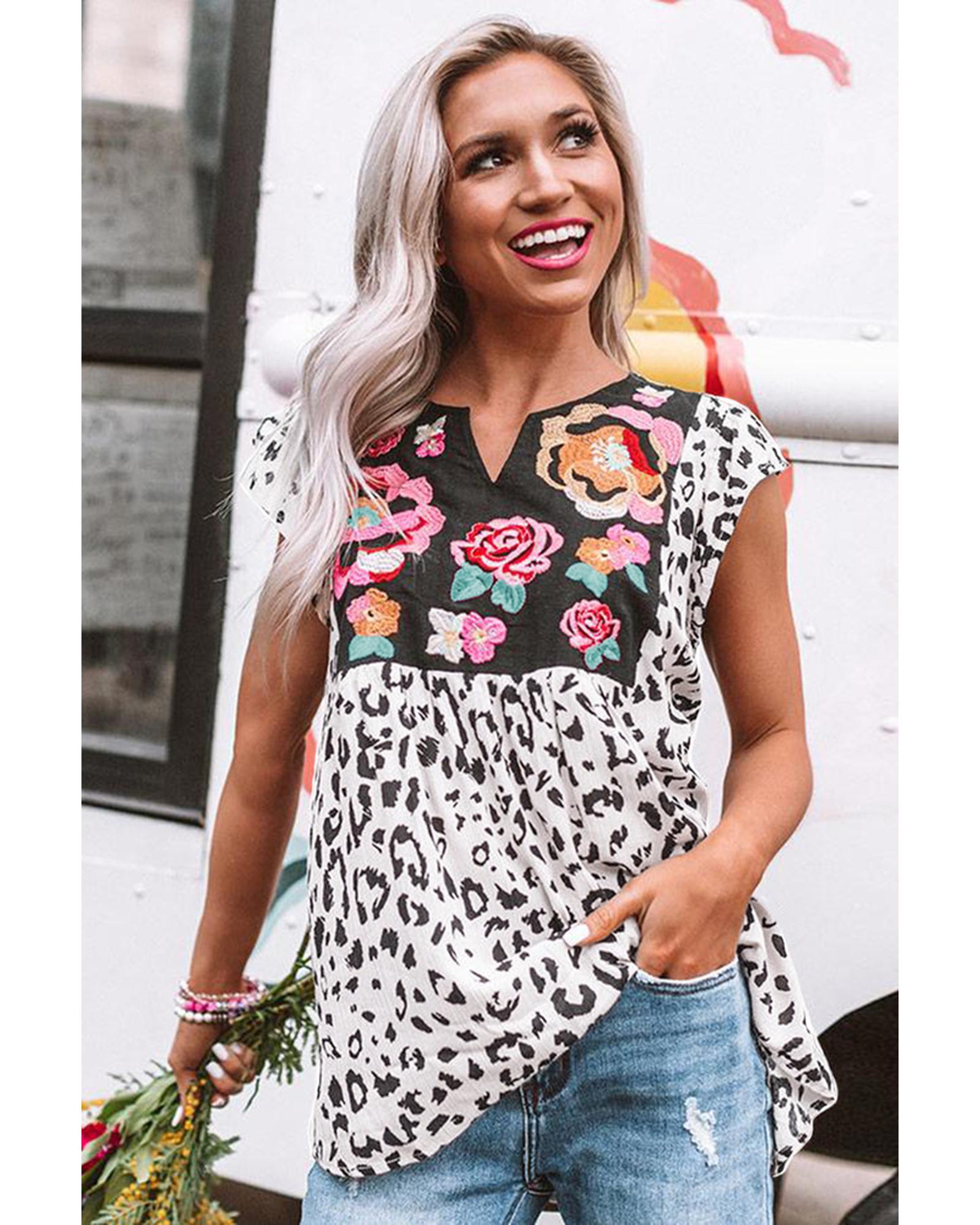 Azura Exchange Embroidered Shift Top - L Main image