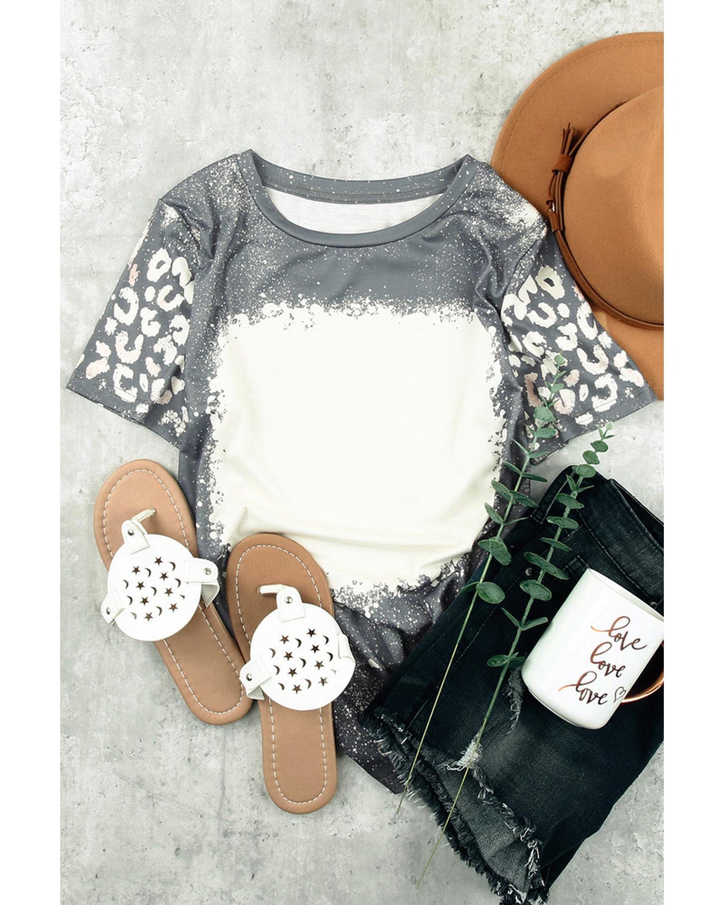 Azura Exchange Leopard Print Short Sleeve T-shirt - S