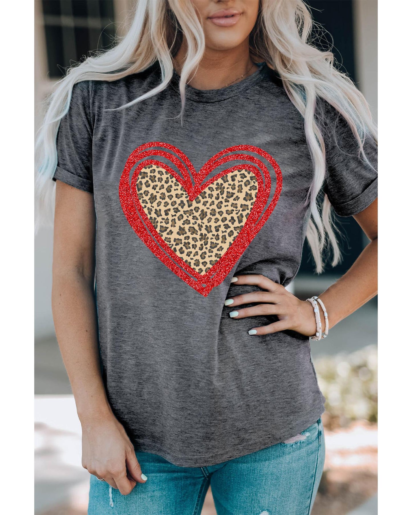 Azura Exchange Leopard Heart Graphic T-shirt - M
