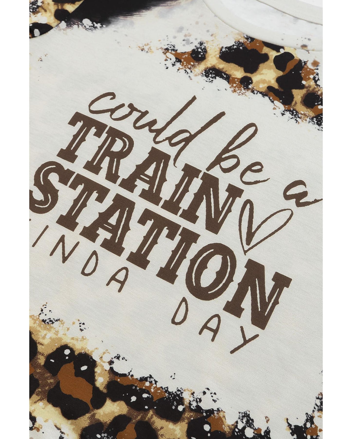 Azura Exchange Graphic Leopard Print T-Shirt - M