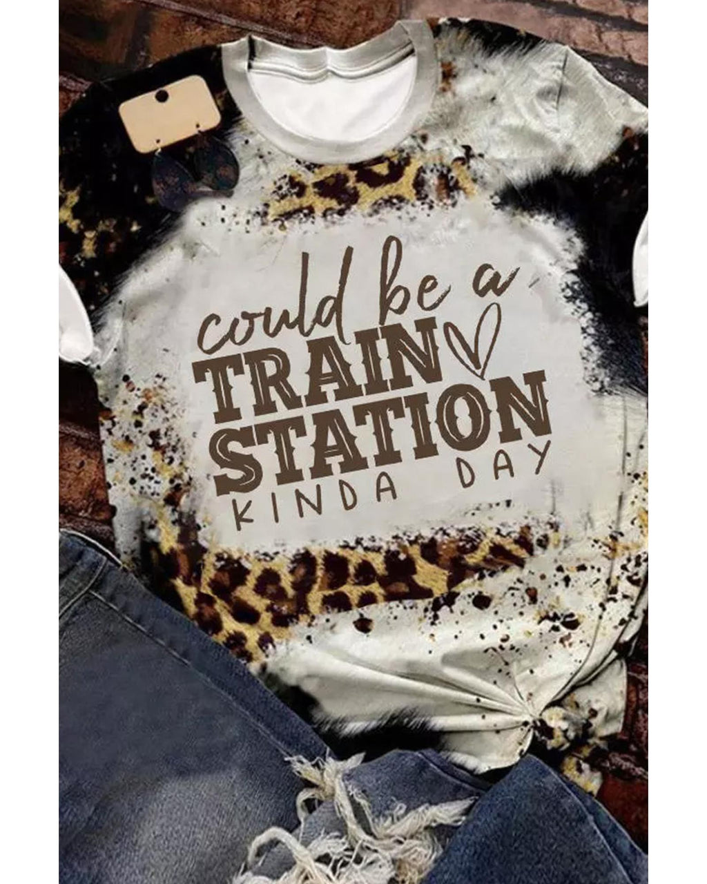 Azura Exchange Graphic Leopard Print T-Shirt - M