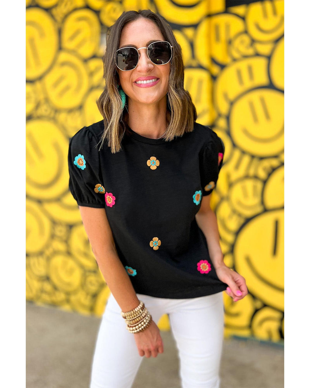 Azura Exchange Embroidered Flower Short Sleeve Tee - L