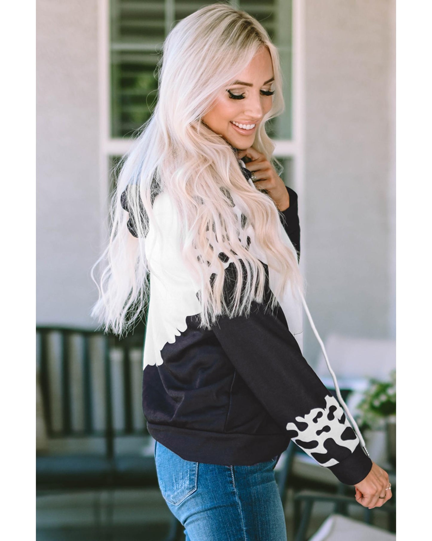 Azura Exchange Cow Tie Dye Print Pullover Hoodie with Pocket - XL