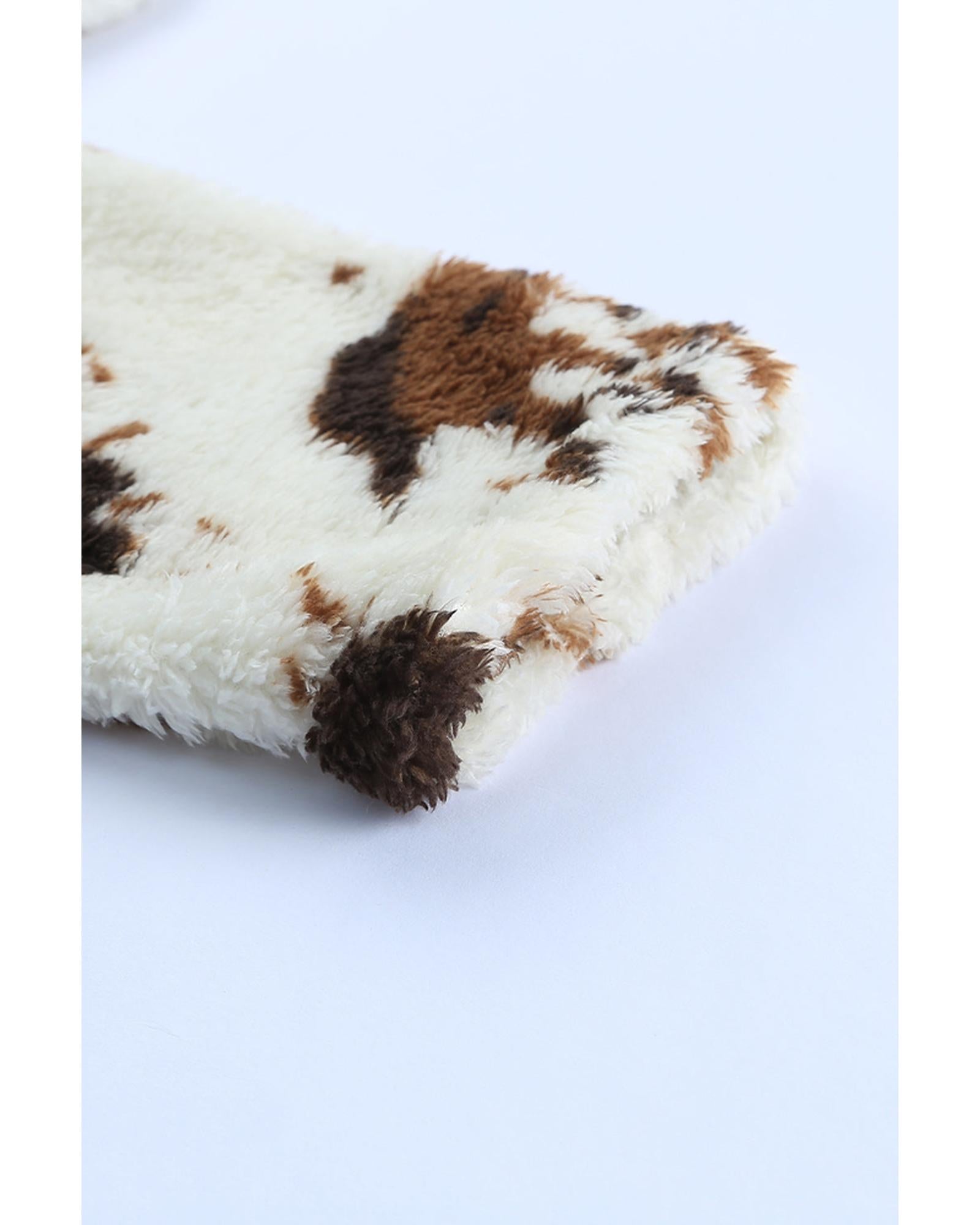 Azura Exchange Cow Print Fleece Sweatshirt - L