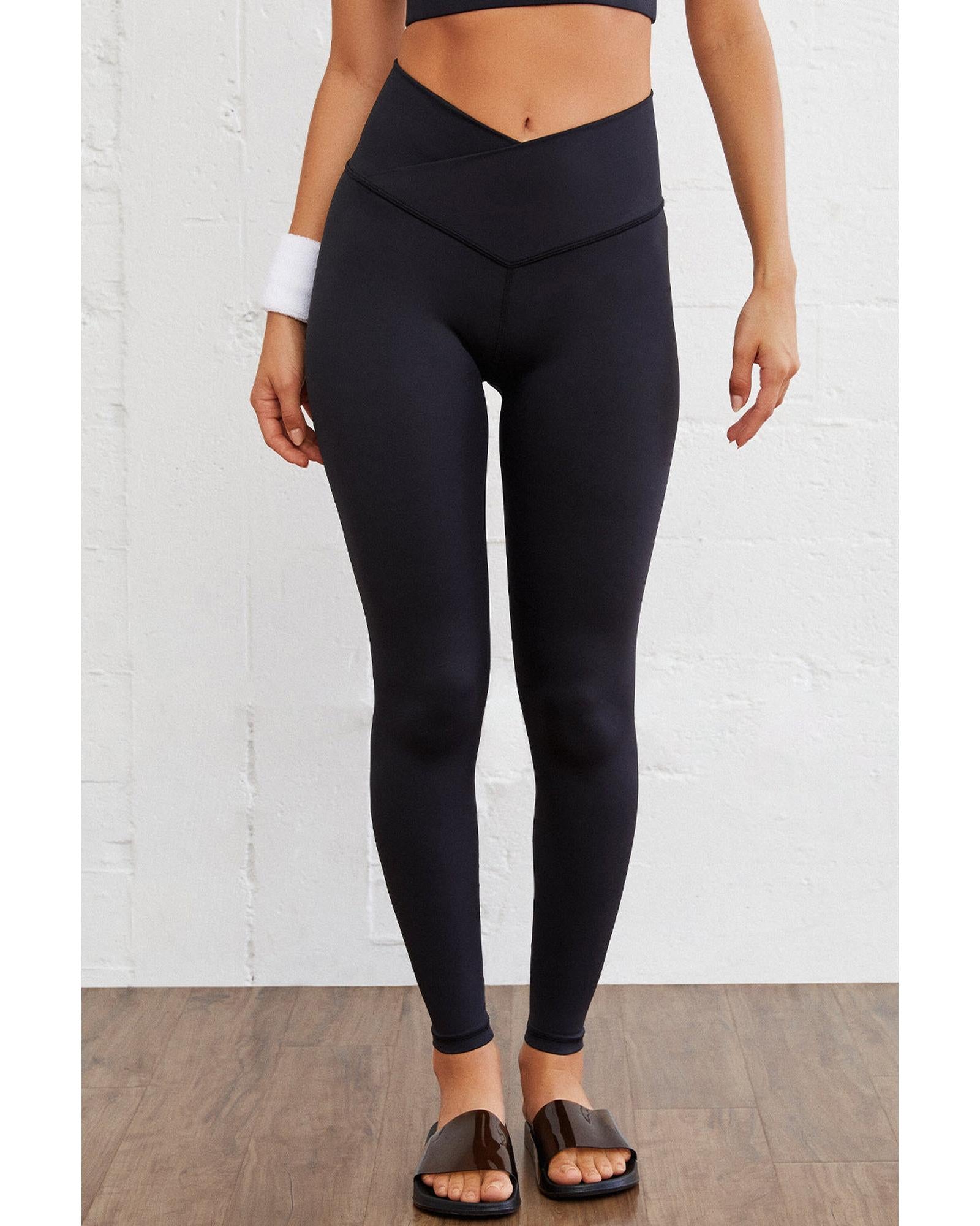 Azura Exchange Black Arched Waist Seamless Active Leggings - S Main image