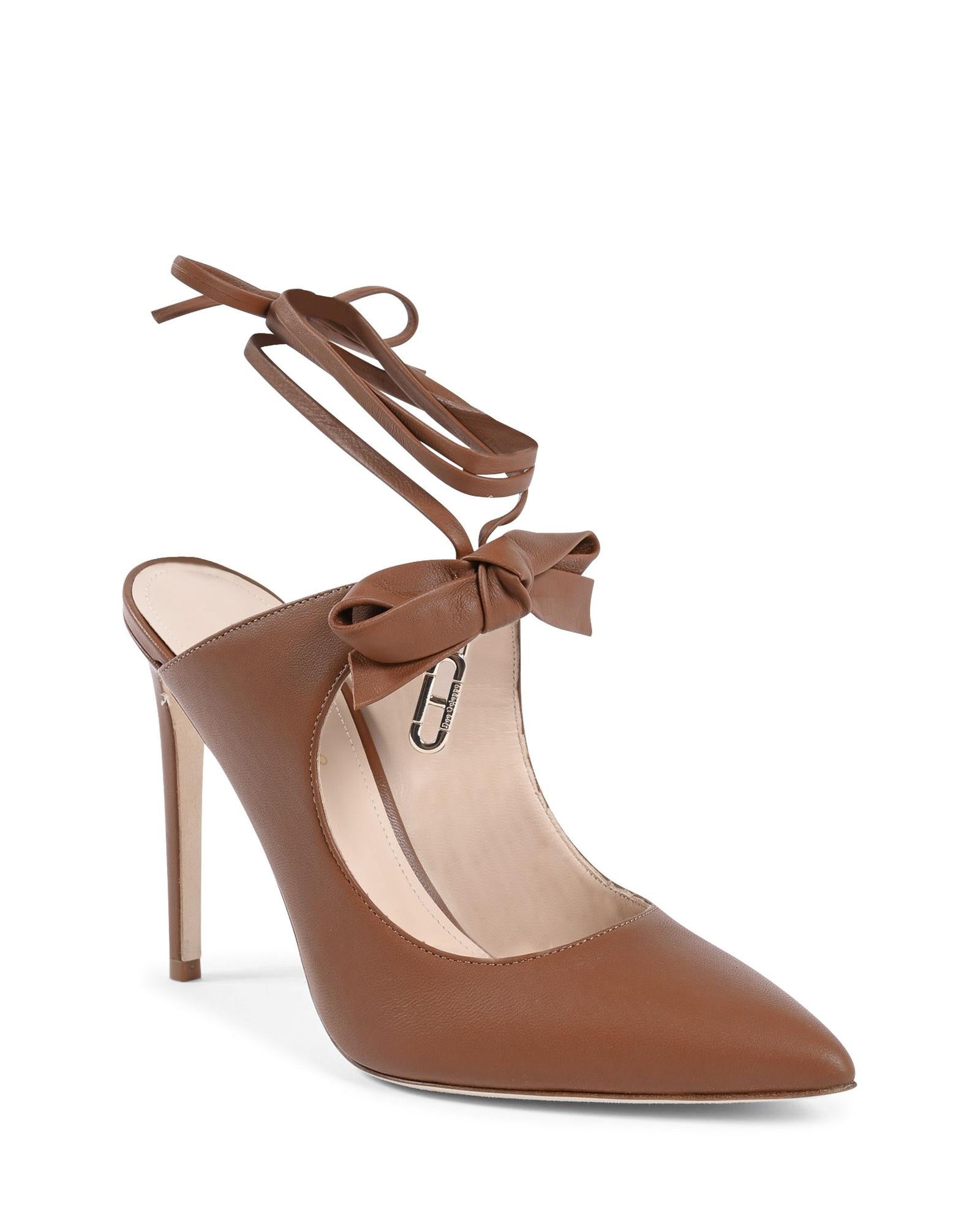 Chic Leather Pointed-Toe Mule with Bow & Gold Hardware - 39 EU Secondary image