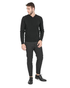 Crown of Edinburgh Cashmere Men's Refined Cashmere V-Neck Sweater in Black - M