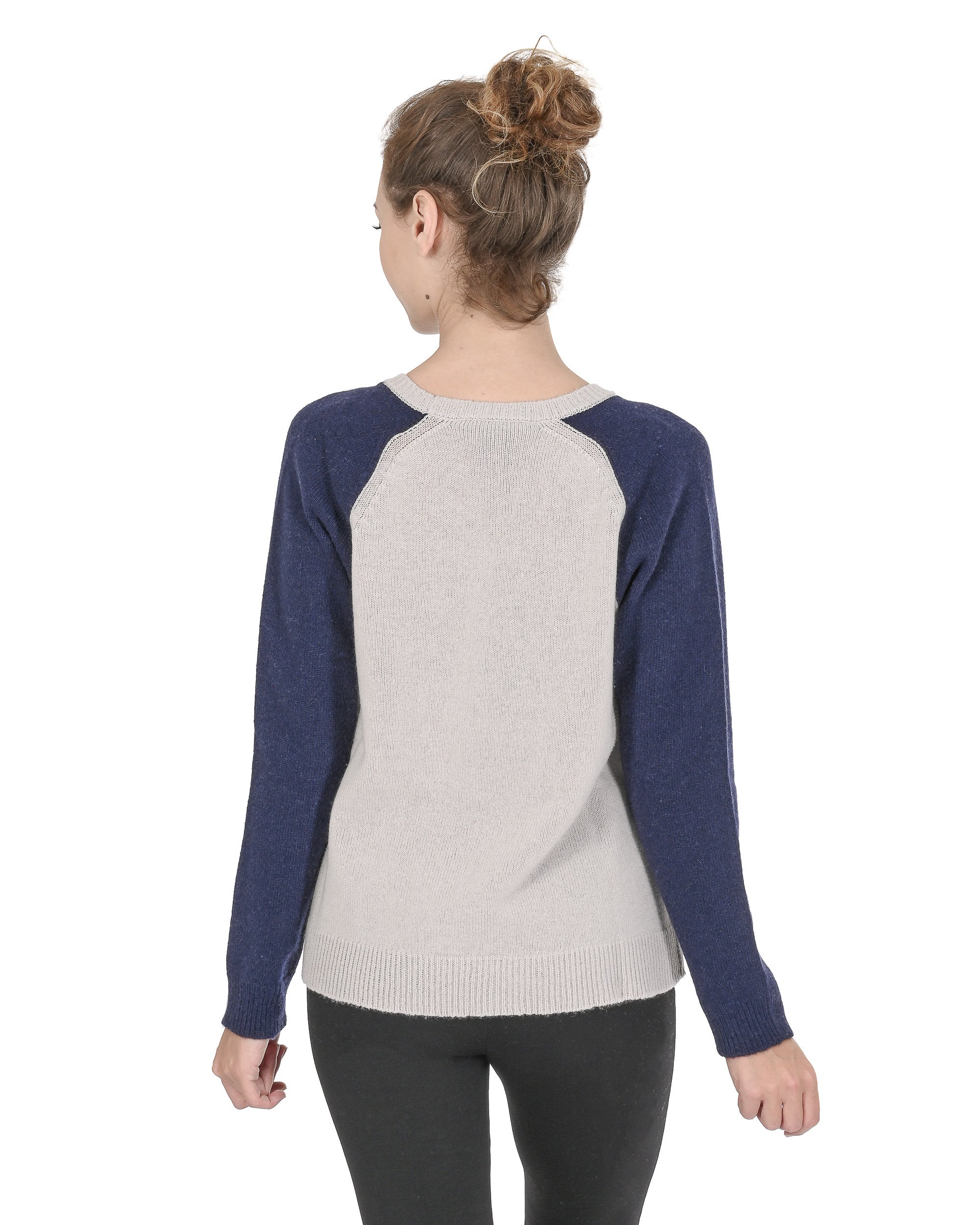 Premium Italian Cashmere Round Neck Sweater - 44 EU Secondary image