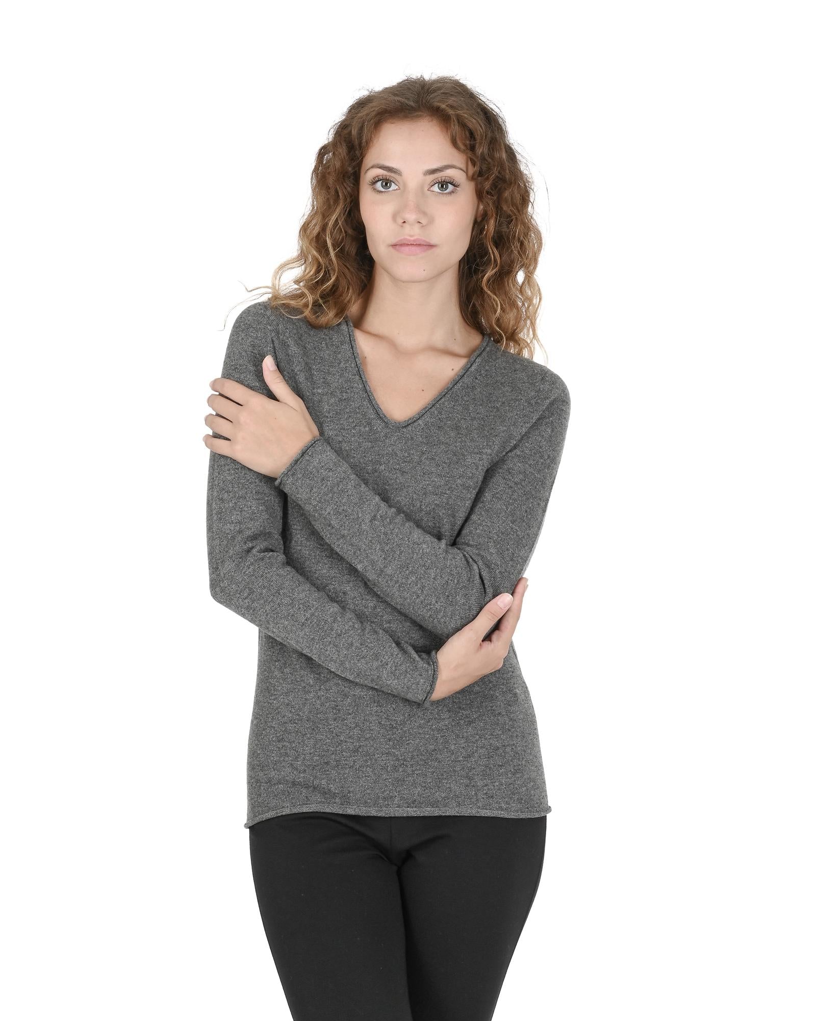 Crown of Edinburgh Cashmere Women's Cashmere V-Neck Sweater for Women in Grey - 44 EU Main image