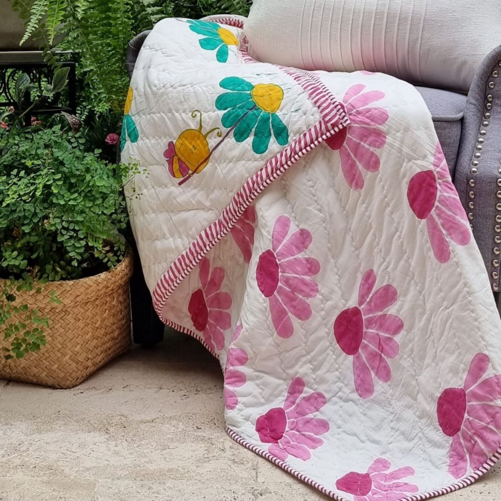 GOTS Certified Organic Cotton Reversible Baby Quilt (100x120cm) - Bumblebee (Pink) Main image