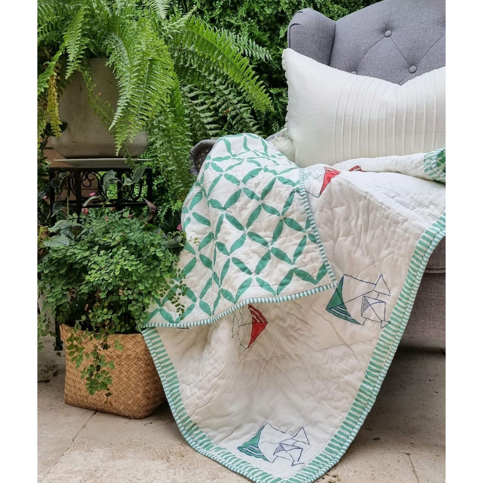 GOTS Certified Organic Cotton Reversible Baby Quilt (100x120cm) - Pretty Kites (Green) Secondary image