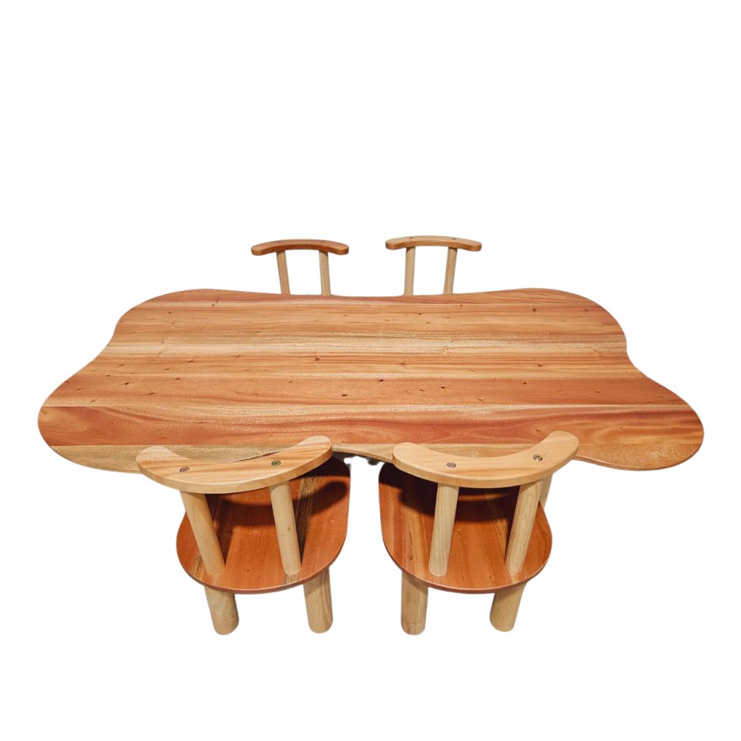 Child hardwood cloud table with 4 chairs Main image