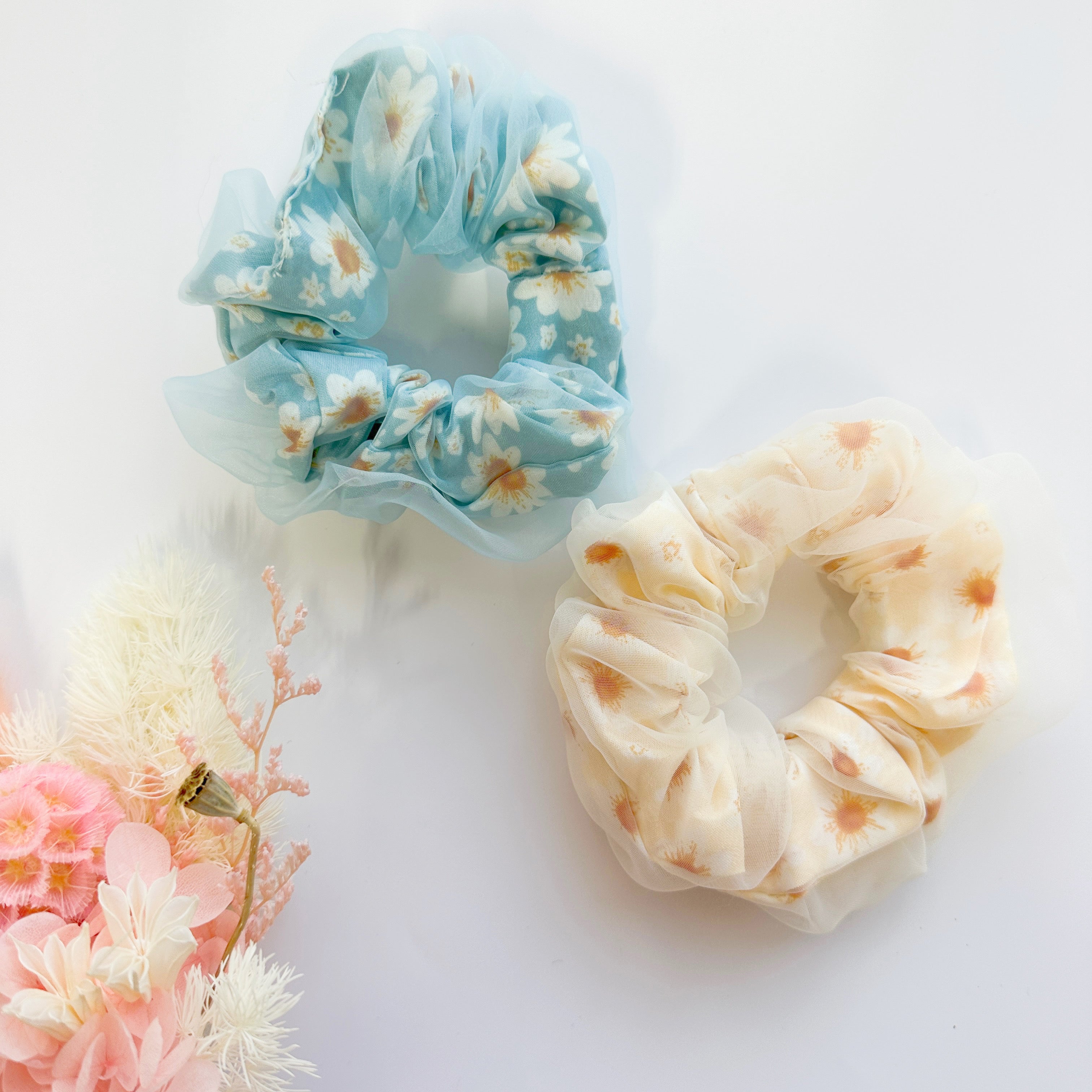 MANGO JELLY Daisy Scrunchies 2P - Blue Main image
