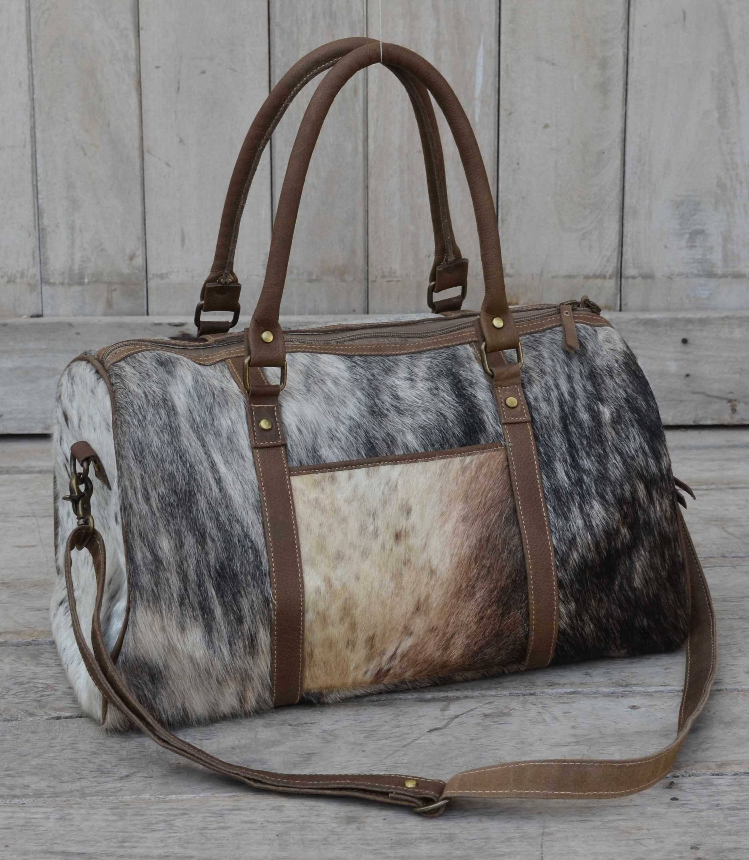 COWHIDE DUFFLE BAG Main image