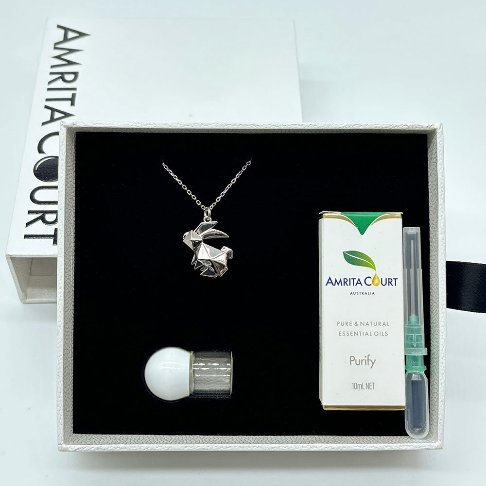 Gift Box - Rabbit White Gold Aroma Necklace + Purify Oil Blend Main image