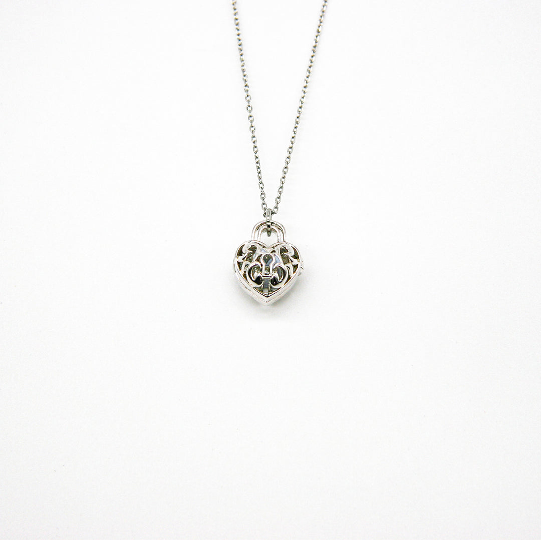 Gift Box - Heart Lock White Gold Aroma Necklace + Purify Oil Blend Secondary image