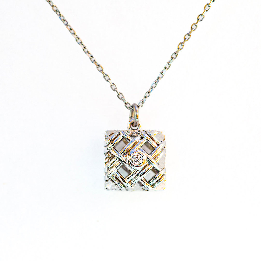 Gift Box - Chest White Gold Aroma Necklace + Purify Oil Blend Secondary image