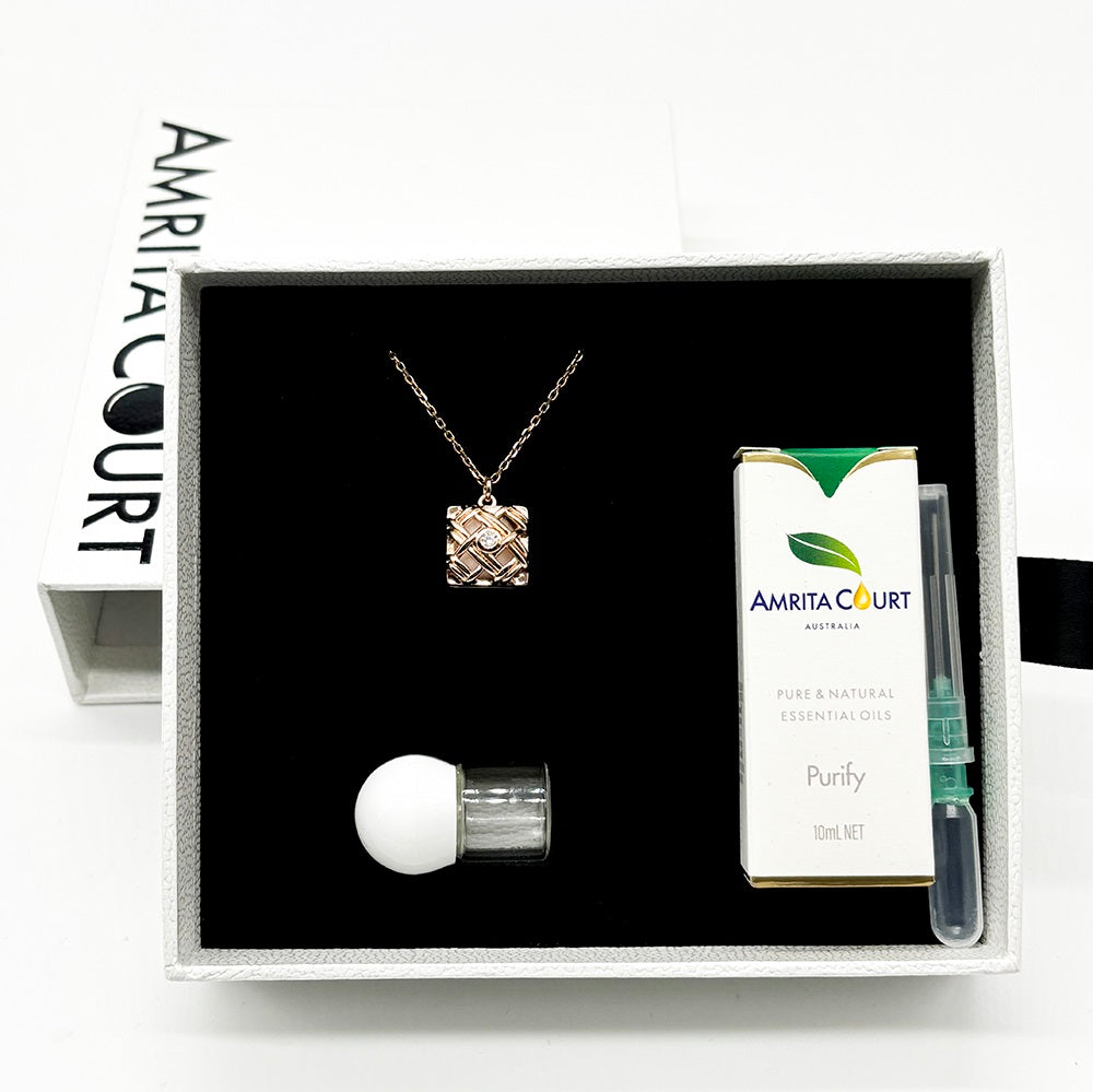 Gift Box - Chest Rose Gold Aroma Necklace + Purify Oil Blend Main image