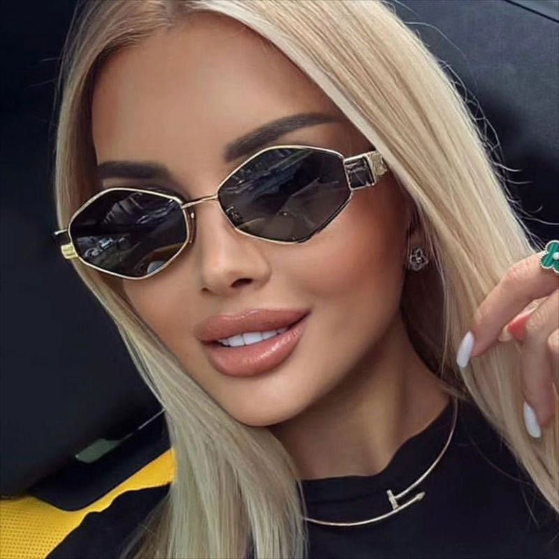 Chic Geometric Sunglasses Women's Fashion Metal Frame Sun Glasses Men Vintage Non-Mirrored Lenses Optical Gafas UV400 Secondary image