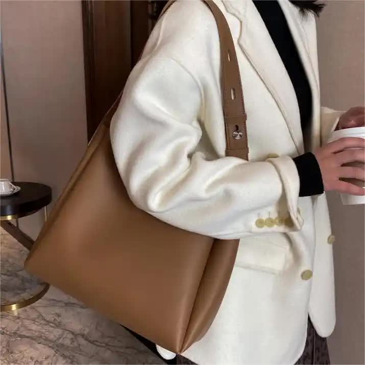 Khaki 2-Piece Women's Bucket Bag Set - Vintage Large Capacity Shoulder Tote & Crossbody Bag (Commuter Style) Secondary image