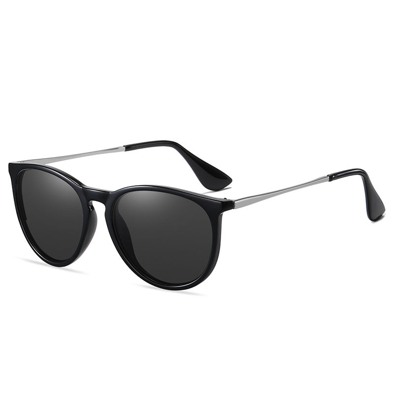 Black Stylish Polarized Sunglasses for Men and Women ��� UV Protection, Lightweight Design, Trendy Sunglasses for Outdoor Activities