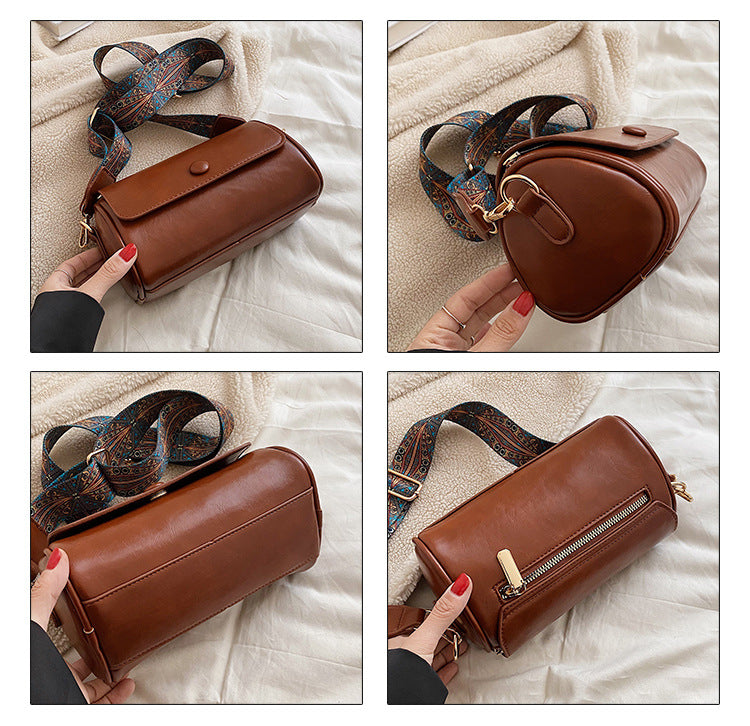 Brown Vintage PU Leather Shoulder Bag with Adjustable Strap - Compact and Stylish Secondary image