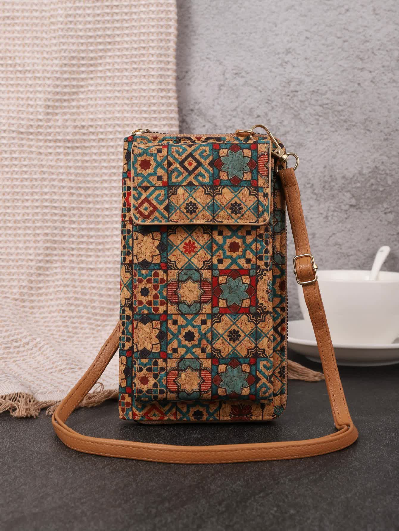 A Elegance Vintage Bohemian Style Wallet with Multi-Compartment Design - Large Capacity Zipper Clutch for Women Main image