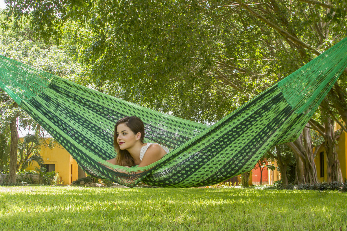 Outdoor undercover cotton Mayan Legacy hammock King size Jardin Main image