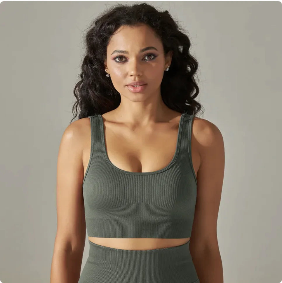 Seamless Knitted Sports Bra for Yoga & Fitness Main image