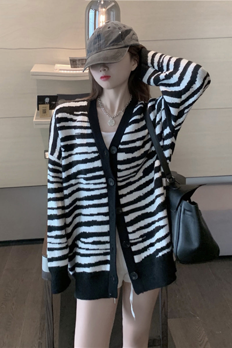 Women's Zebra Print Knitted Cardigan - Loose V-Neck