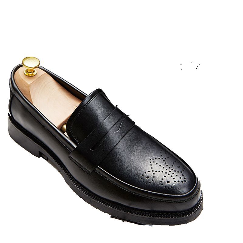 Formal Leather Shoes for British Businessmen